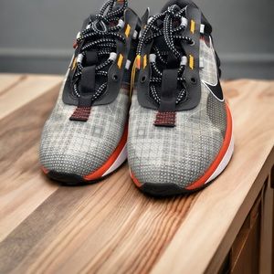 Nike Air Max 2021 Men’s Shoe Black Mystic Red Cosmic Clay (DH4245-001) Size 9.5